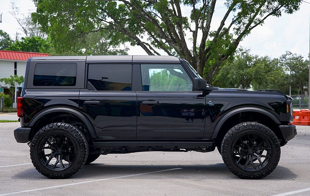 2023 Ford Bronco Black Diamond