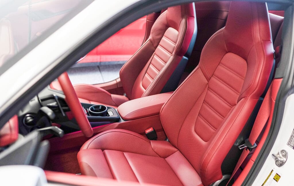 2023 Porsche 911 Carrera 4 GTS